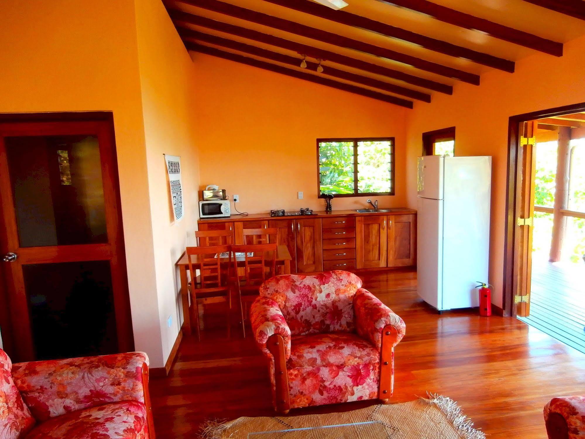 סאבוסאבו Korovesi Sunshine Villas מראה חיצוני תמונה