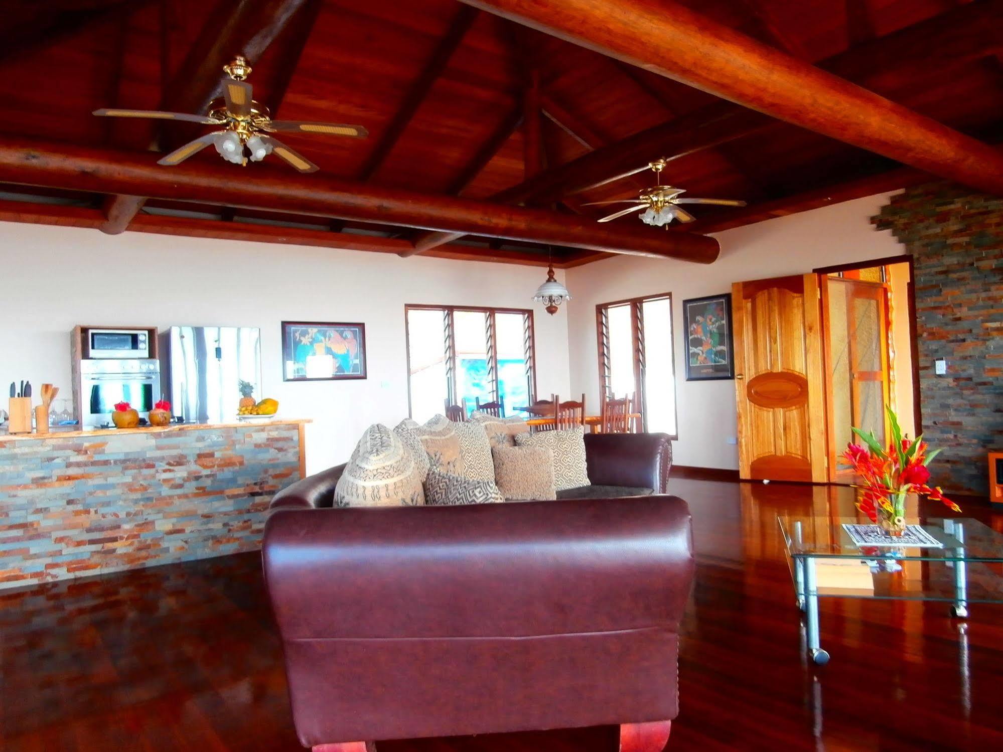 סאבוסאבו Korovesi Sunshine Villas מראה חיצוני תמונה